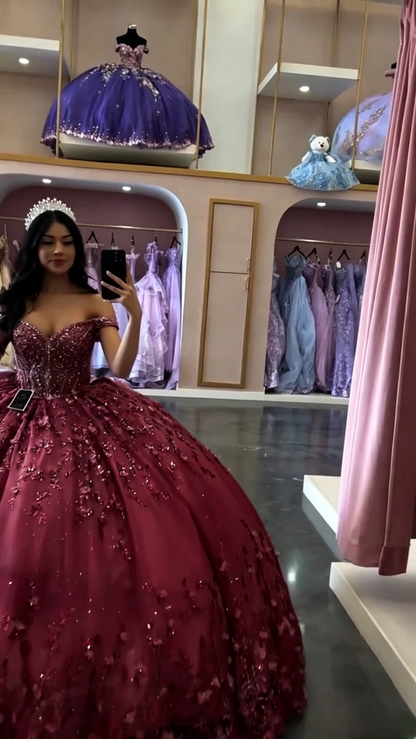 Gorgeous Off-the-shoulder Ball Gown Lavender Long Prom Dresses Tulle Applique Lavender Quinceanera Dresses Sweet 16 Dress DP3823