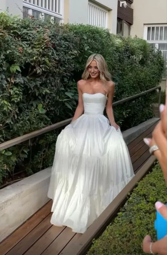 Robe de mariée chic, élégante, coupe trapèze, longue, en satin, DP633