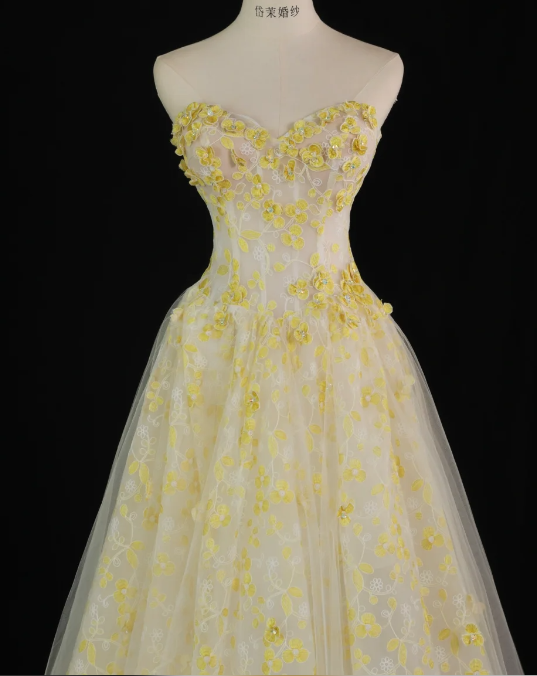 Atemberaubendes Ballkleid mit Herzausschnitt und gelbem Tüll und Blumenmuster, langes Ballkleid, Partykleid, Abschlusskleider DP806