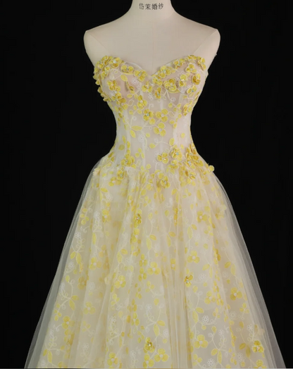 Atemberaubendes Ballkleid mit Herzausschnitt und gelbem Tüll und Blumenmuster, langes Ballkleid, Partykleid, Abschlusskleider DP806