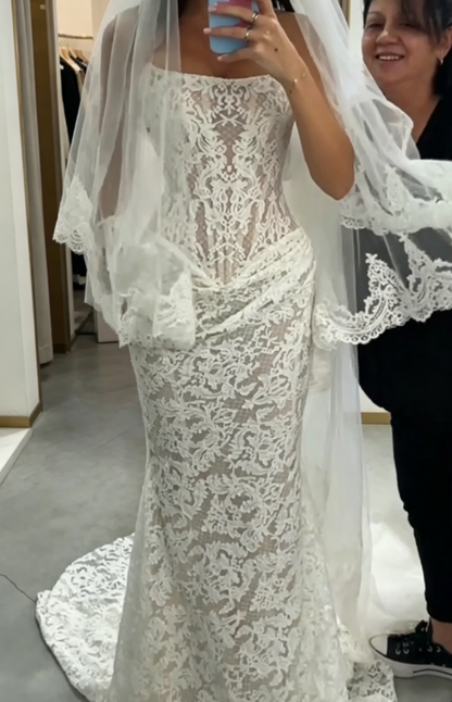 Elegante weiße Meerjungfrauen-Brautkleider, trägerloses Spitzen-Brautkleid, ärmelloses Hochzeitskleid DW08888