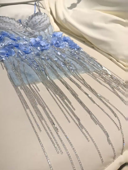 Magnifique Robe Courte de Bal Bleue à Bretelles Fines Robe de Cocktail Fourreau Perlée Robe d'Anniversaire Sans Manches en Tulle DP05379