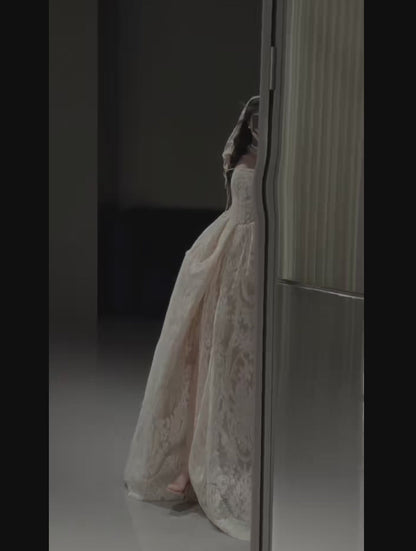 Timeless A-Line Long Wedding Dresses Strapless White Bridal Gowns Applique Tulle Birdal Dresses DP04756