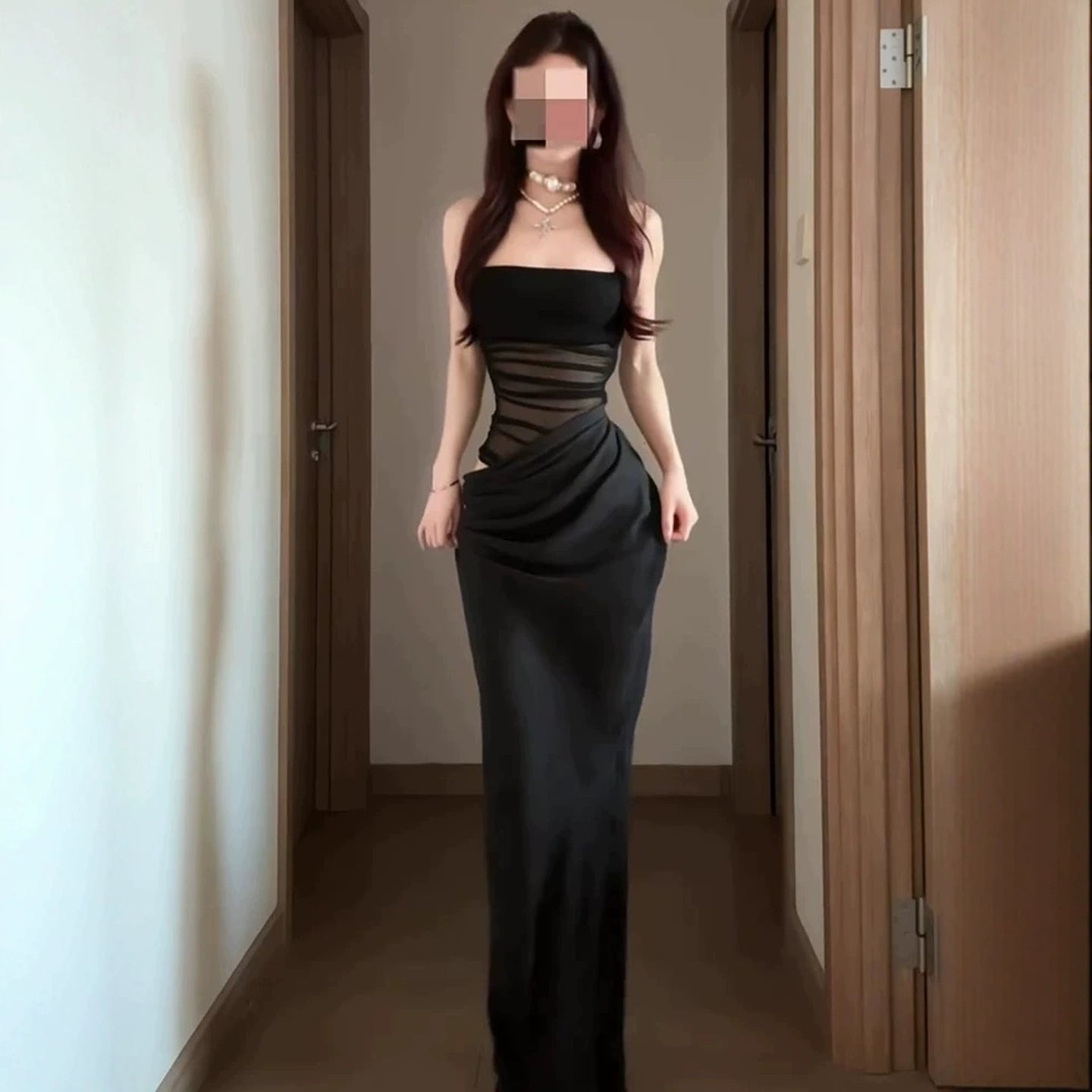 Schwarzes Kleid S909